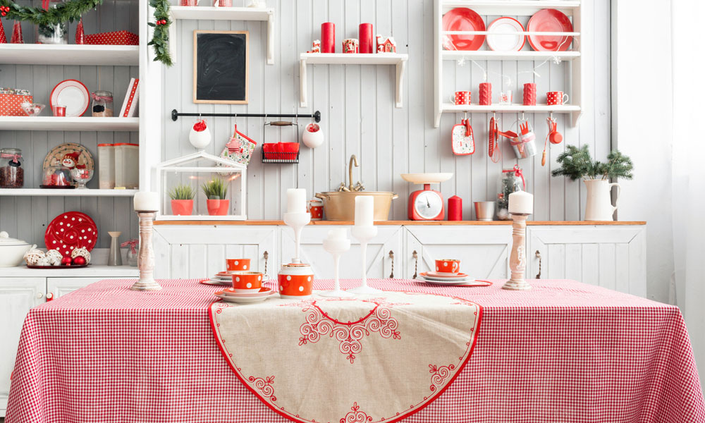 Why Tablecloths are the Best Base for Your Table