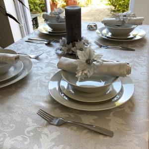 Christmas paper tablecloths and napkins discount
